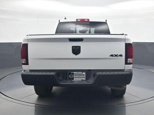 2023 RAM 1500 Classic Warlock Crew Cab 4x4 5'7' Box