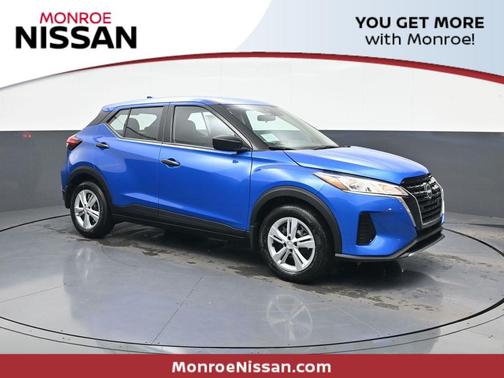 2025 Nissan Kicks S