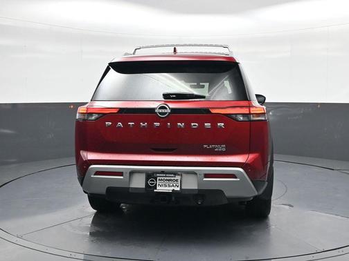 2023 Nissan Pathfinder Platinum 4WD