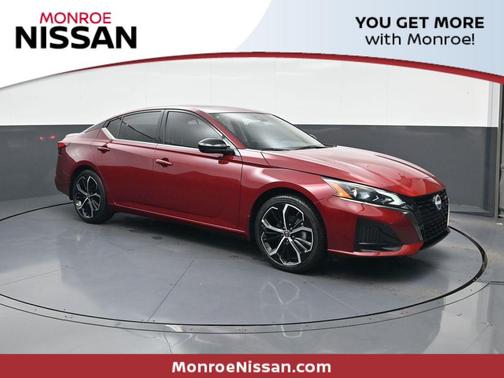 2025 Nissan Altima SR FWD