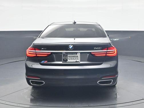 2019 BMW 740 xDrive