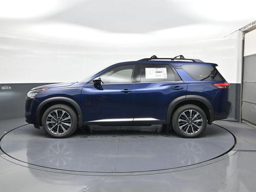 Deep Ocean Blue Pearl 2026 Nissan Pathfinder Platinum
