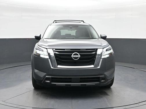 2025 Nissan Pathfinder SV FWD