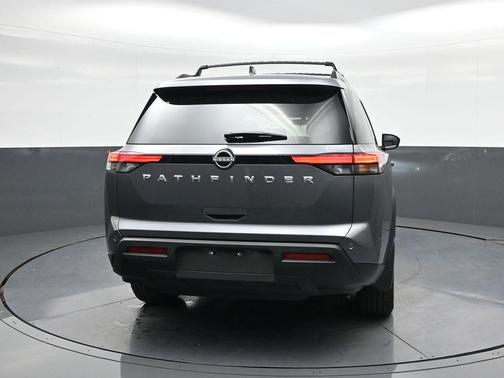 2025 Nissan Pathfinder SV FWD