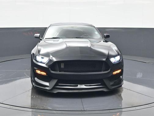 2019 Ford Shelby GT350 Base