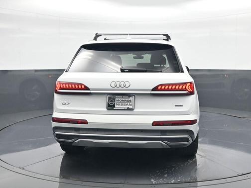 2020 Audi Q7 55 Premium Plus
