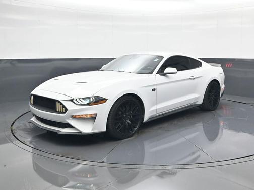 2021 Ford Mustang EcoBoost