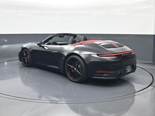 2022 Porsche 911 Carrera S