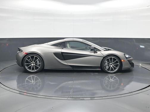2018 McLaren 570S Base
