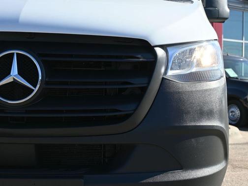 2024 Mercedes-Benz Sprinter 2500 Standard Roof