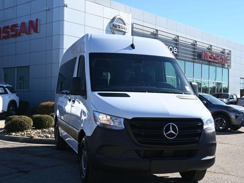 2024 Mercedes-Benz Sprinter 2500 Standard Roof