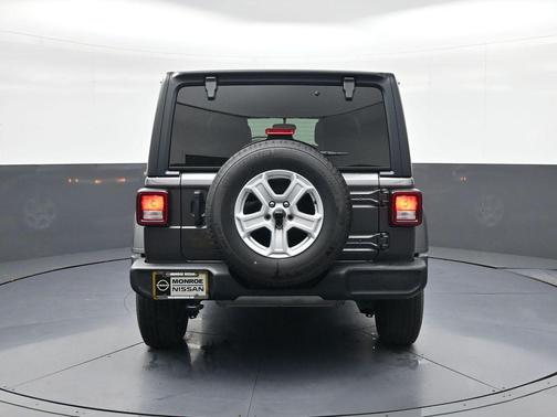 Granite Crystal Metallic Clearcoat 2022 Jeep Wrangler Unlimited Sport