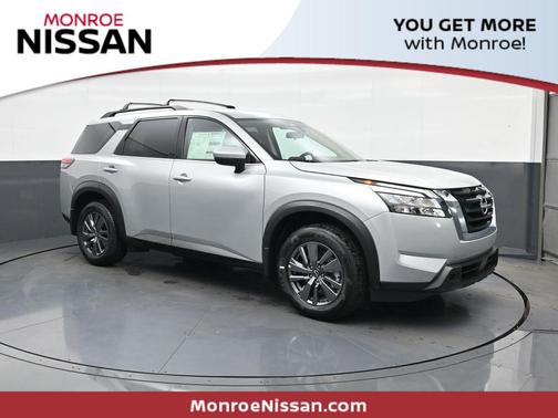 2025 Nissan Pathfinder SV FWD