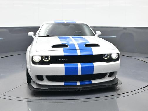 White Knuckle Clearcoat 2019 Dodge Challenger SRT Hellcat