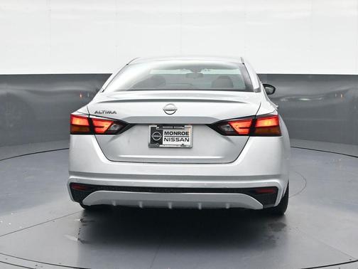 2024 Nissan Altima S FWD