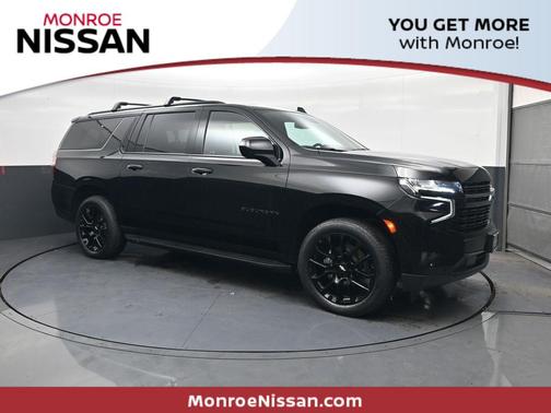 2023 Chevrolet Suburban RST
