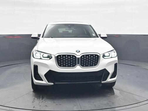 2023 BMW X4 xDrive30i