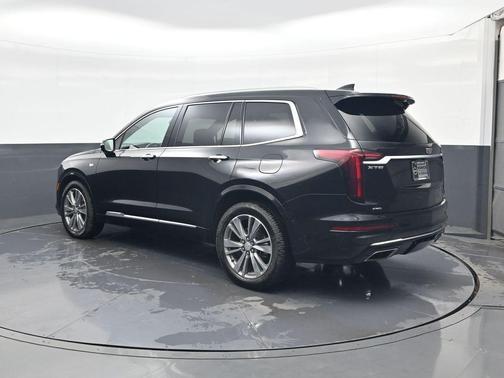 2022 Cadillac XT6 Premium Luxury AWD