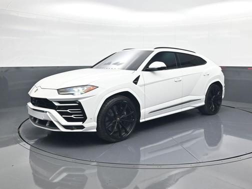 2020 Lamborghini Urus Base