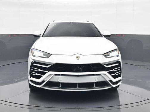 2020 Lamborghini Urus Base