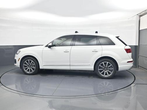 2019 Audi Q7 45 Premium Plus