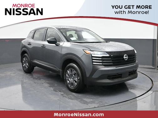 2025 Nissan Kicks S