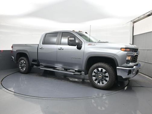 Sterling Gray Metallic 2024 Chevrolet Silverado 2500 LT