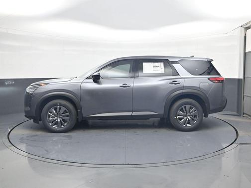 2026 Nissan Pathfinder S