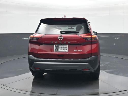 2022 Nissan Rogue SL