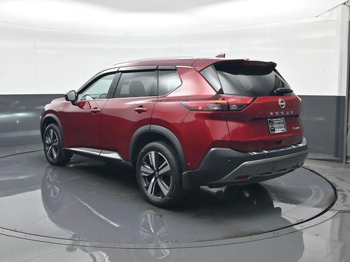 2022 Nissan Rogue SL