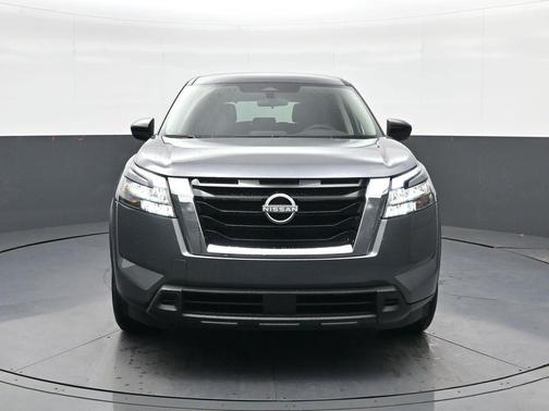 2025 Nissan Pathfinder S FWD