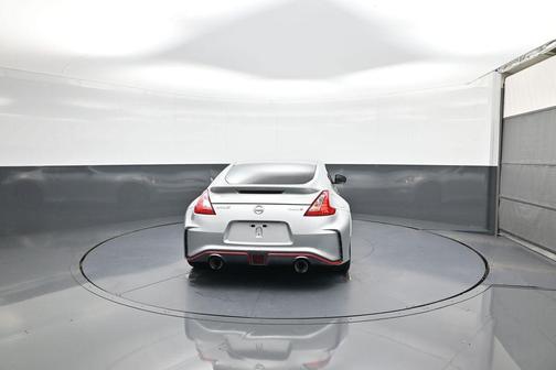 2017 Nissan 370Z NISMO