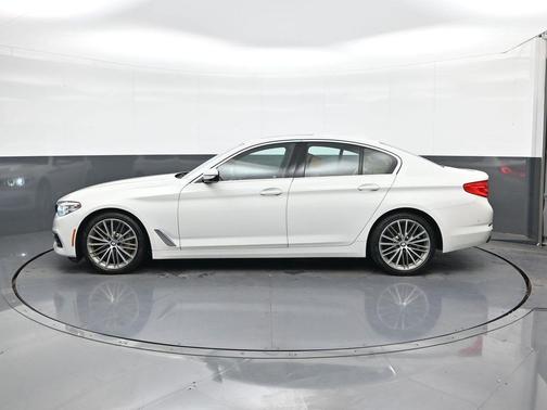 2019 BMW 540 540i
