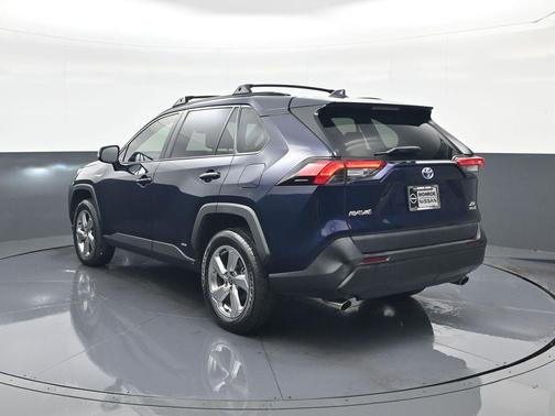 2021 Toyota RAV4 Hybrid XLE Premium