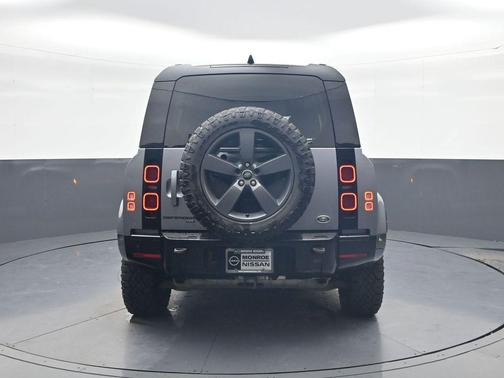 Gray 2022 Land Rover Defender 110 X-Dynamic SE