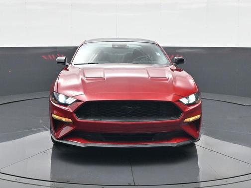 2021 Ford Mustang EcoBoost