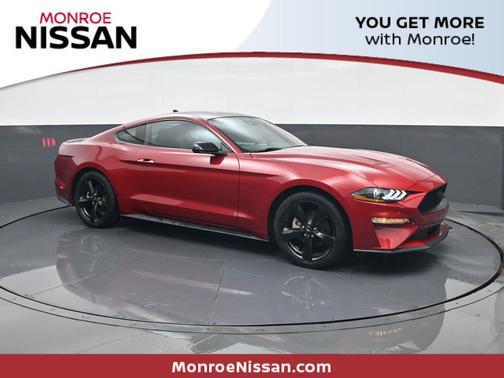 2021 Ford Mustang EcoBoost