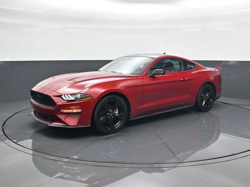 2021 Ford Mustang EcoBoost