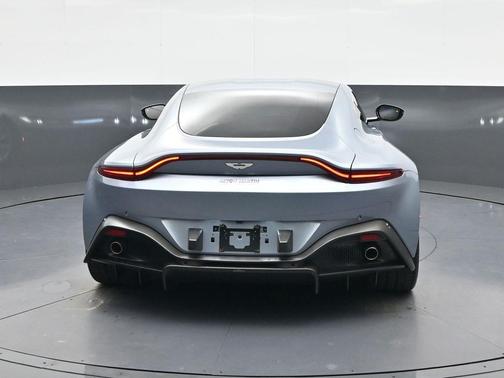 2020 Aston Martin Vantage Base
