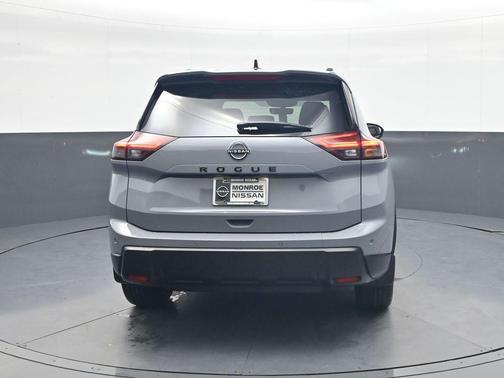 Boulder Gray Pearl 2026 Nissan Rogue Dark Armor