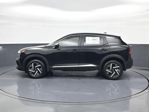 Super Black 2026 Nissan Kicks SV