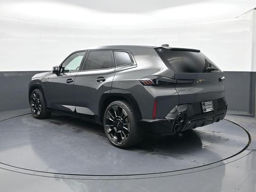 Dravit Grey Metallic 2023 BMW XM Base