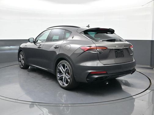 2022 Maserati Levante Modena