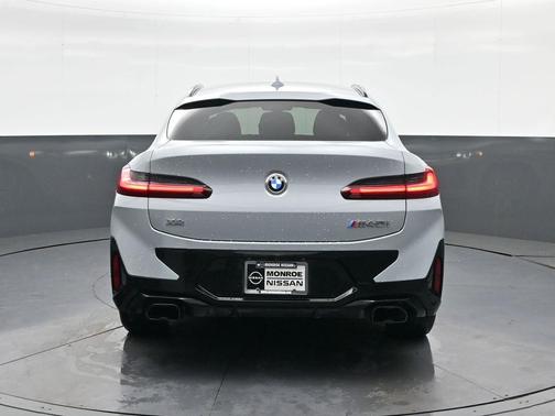 2022 BMW X4 M40i