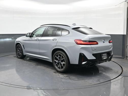 2022 BMW X4 M40i