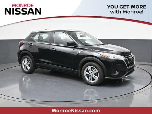 2025 Nissan Kicks S