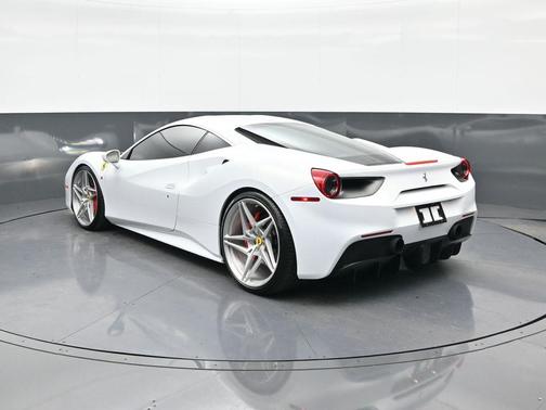 2018 Ferrari 488 GTB Base