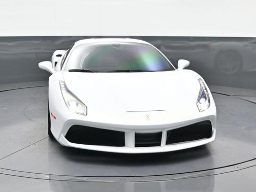 2018 Ferrari 488 GTB Base