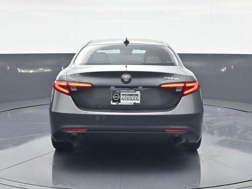 2022 Alfa Romeo Giulia Ti