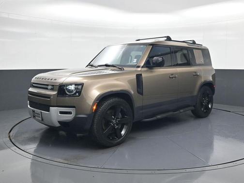 2020 Land Rover Defender 110 SE